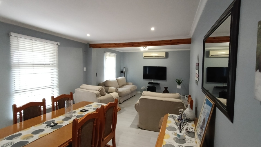 3 Bedroom Property for Sale in Highbury Western Cape